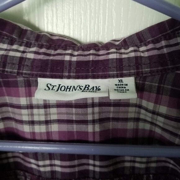 Button up top - Picture 2 of 4